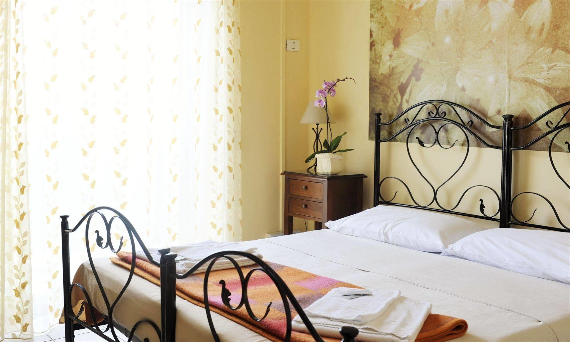 Sicilia Home B&B Catánia Buitenkant foto
